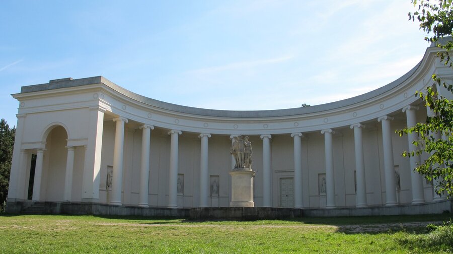 Trzy Gracje w Lednicach
